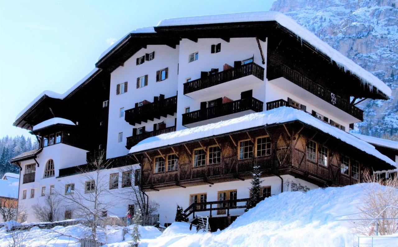 Hotel Dolomiti La Villa  Esterno foto