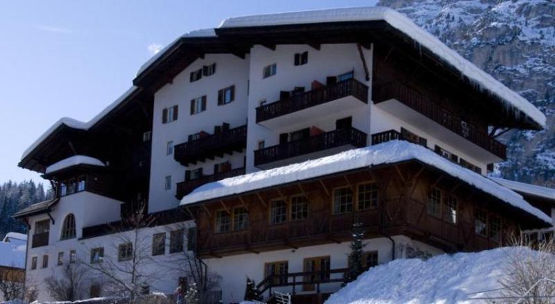 Hotel Dolomiti La Villa  Esterno foto