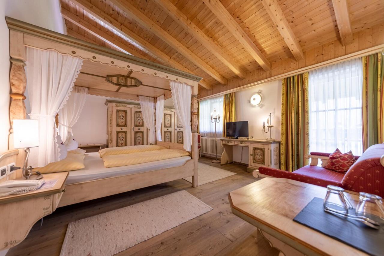 Hotel Dolomiti La Villa  Esterno foto