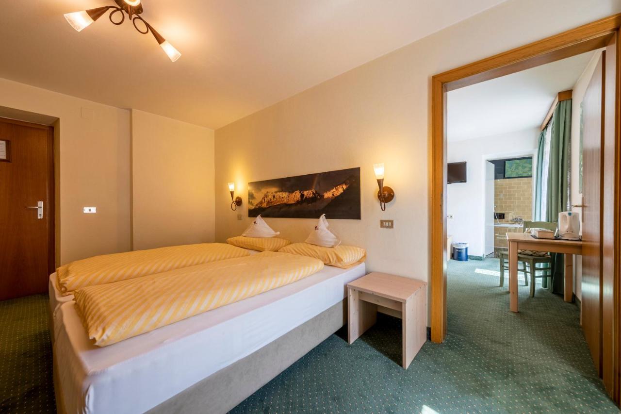 Hotel Dolomiti La Villa  Esterno foto