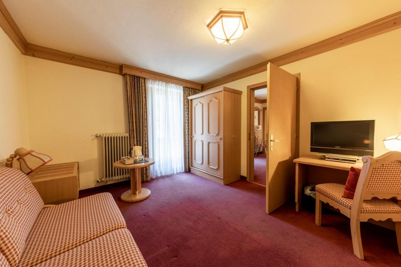 Hotel Dolomiti La Villa  Esterno foto