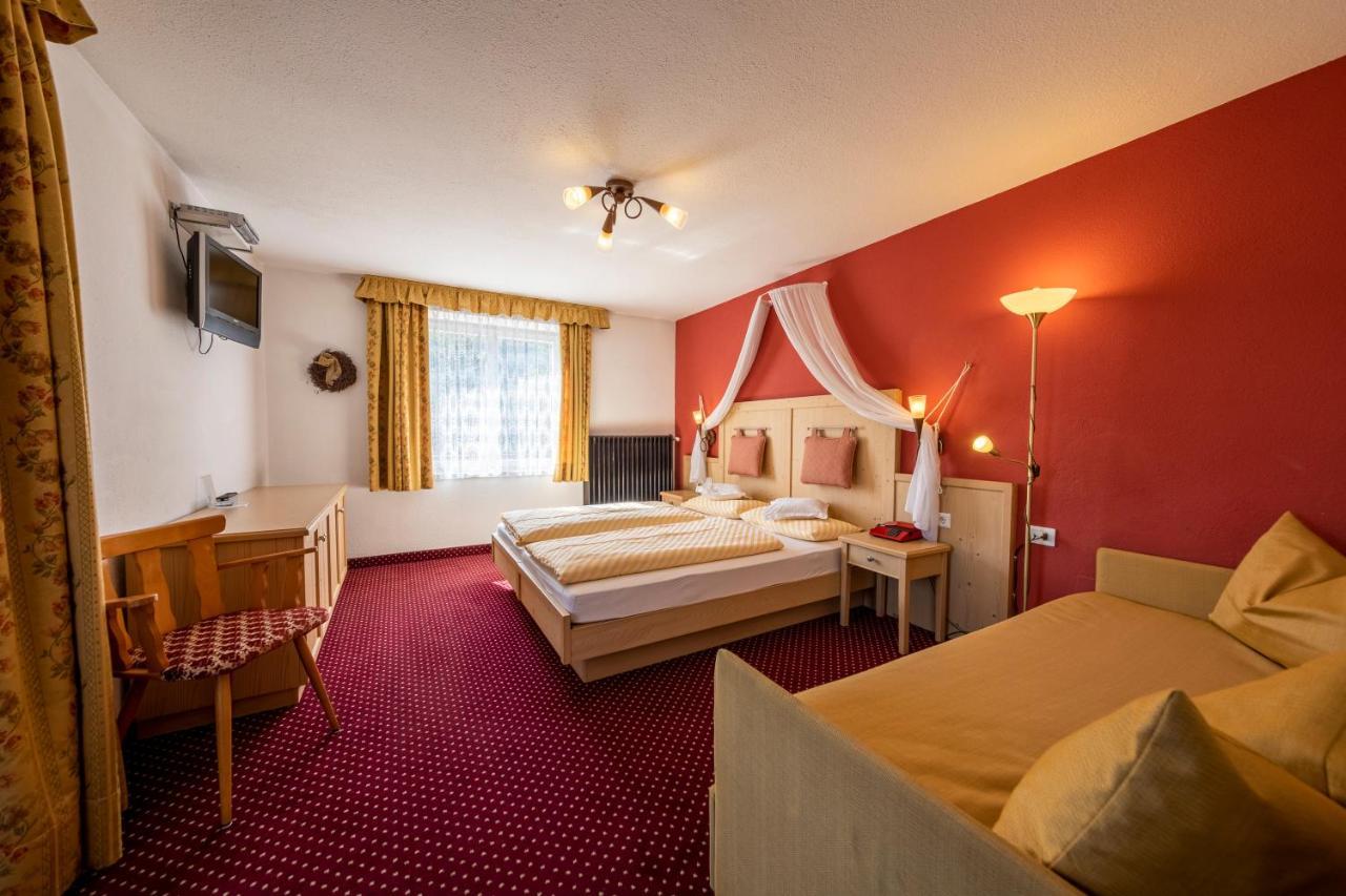 Hotel Dolomiti La Villa  Esterno foto