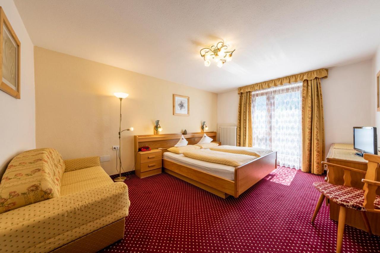 Hotel Dolomiti La Villa  Esterno foto