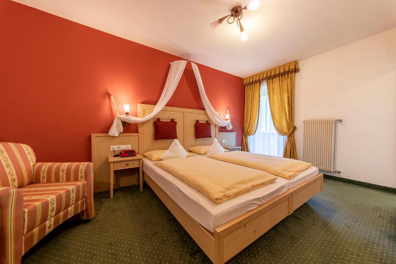 Hotel Dolomiti La Villa  Esterno foto